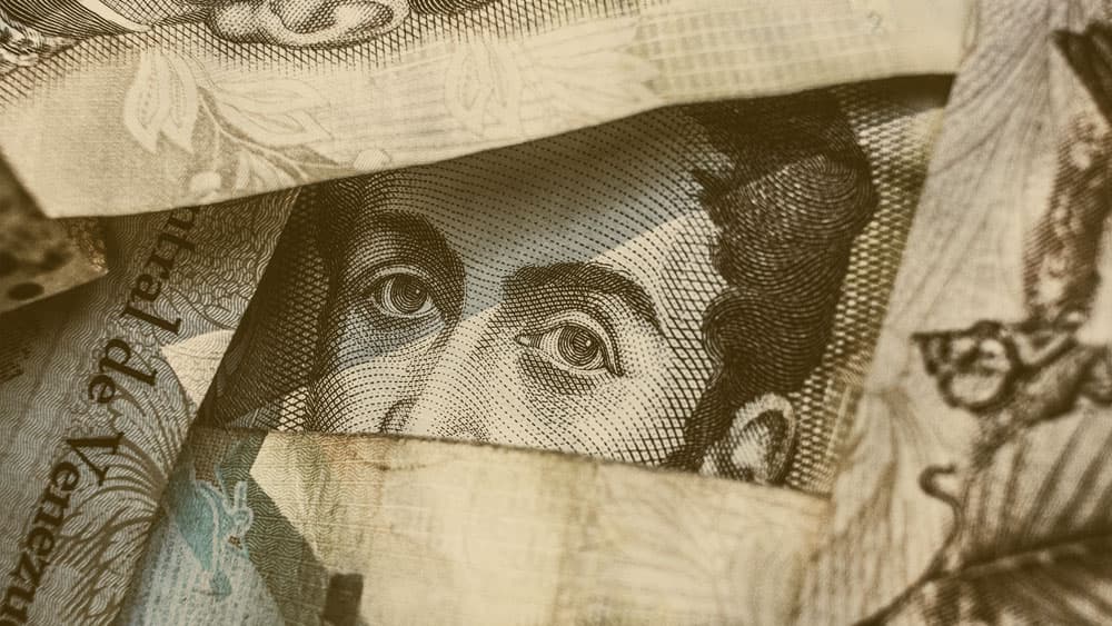 Por que devo pagar a taxa de franquia antes de realizar a busca pelo ponto comercial?